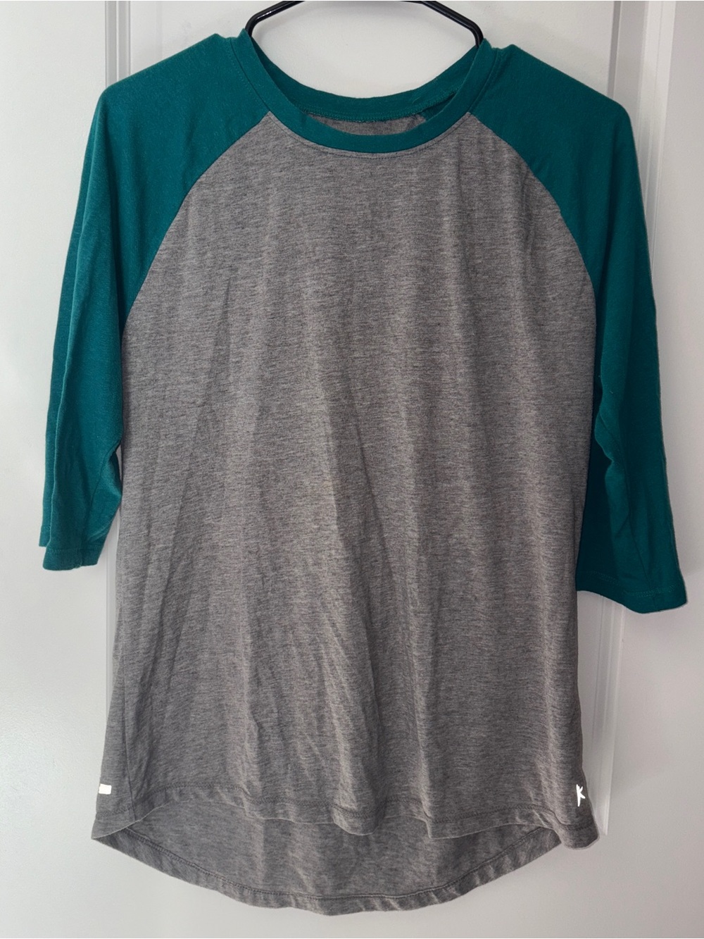 Danskin Gray and Teal 3/4 Sleeve Athletic Tee Size: L